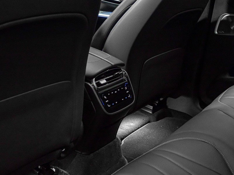 Mercedes-Benz EQE SUV nuova a Ancona (19)