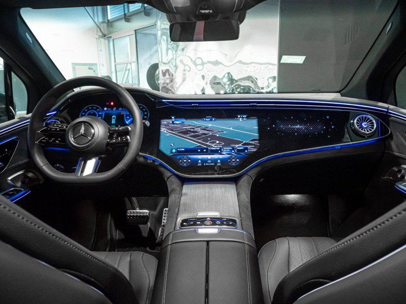 Mercedes-Benz EQE SUV nuova a Ancona (20)