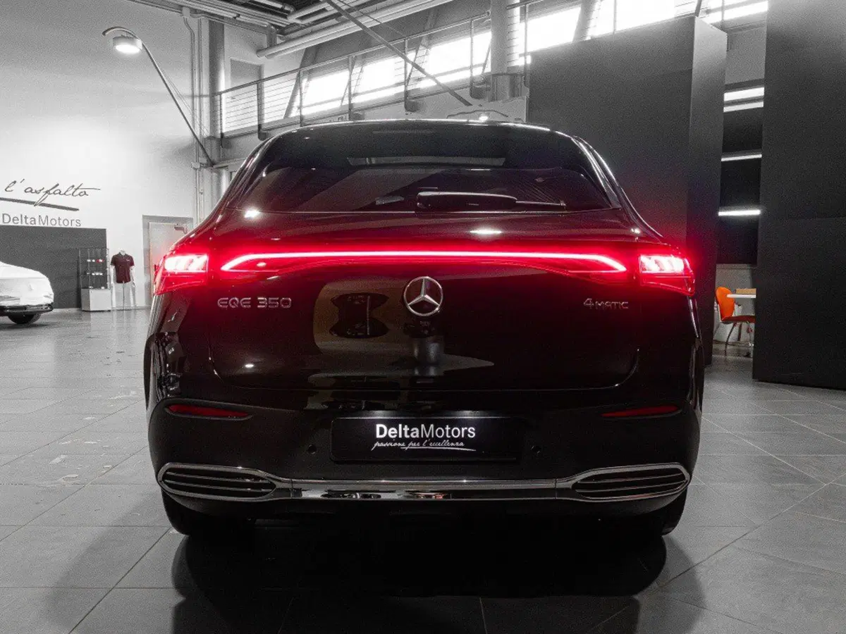 Mercedes-Benz EQE SUV nuova a Ancona (3)