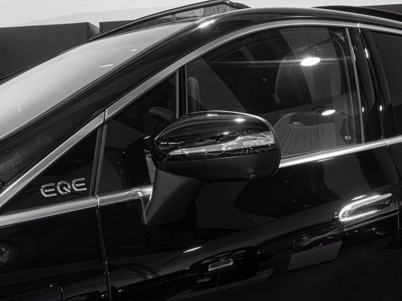 Mercedes-Benz EQE SUV nuova a Ancona (8)