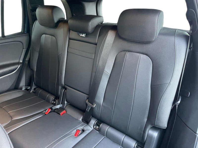 Mercedes-Benz EQB usata a Rimini (13)