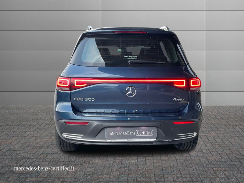 Mercedes-Benz EQB usata a Rimini (4)