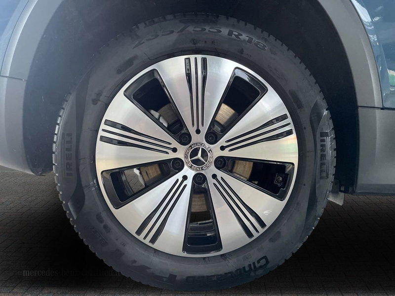 Mercedes-Benz EQB usata a Rimini (8)