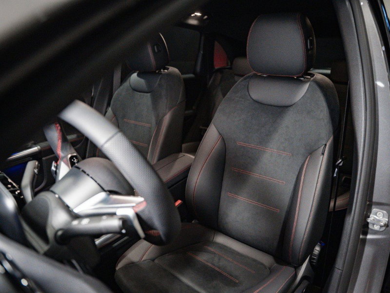 Mercedes-Benz Classe B nuova a Ancona (11)