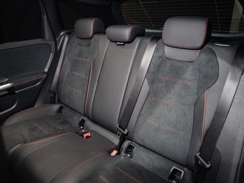 Mercedes-Benz Classe B nuova a Ancona (12)