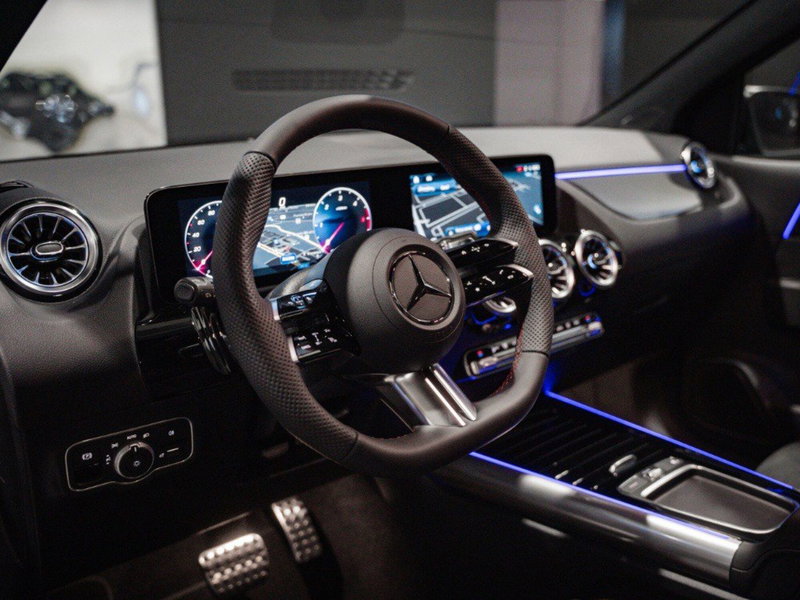 Mercedes-Benz Classe B nuova a Ancona (13)