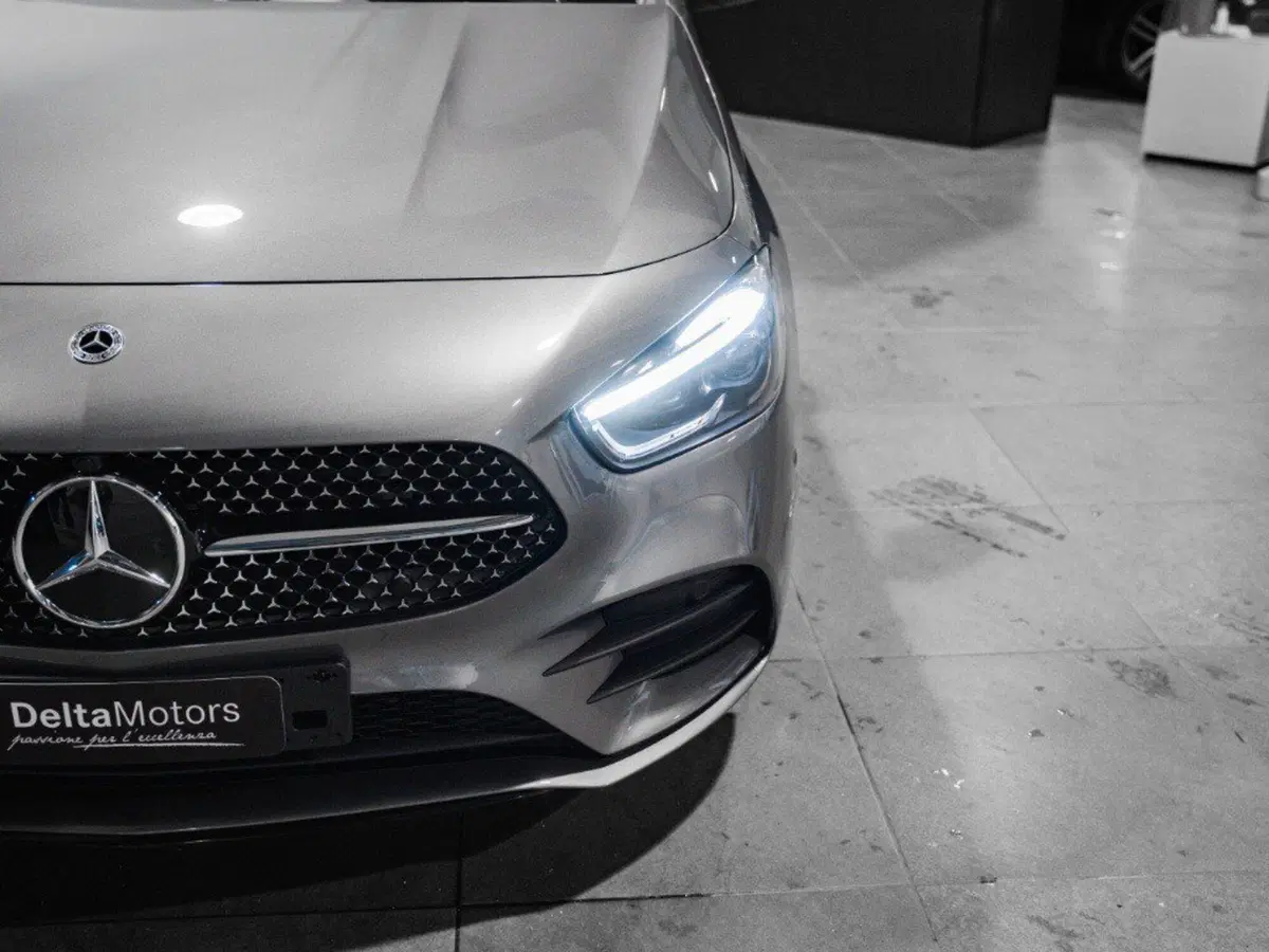 Mercedes-Benz Classe B nuova a Ancona (3)