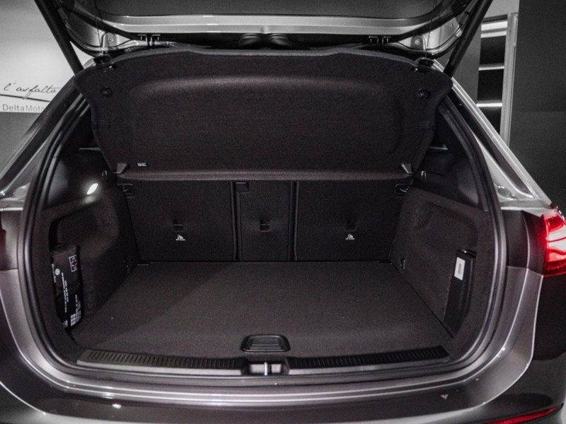 Mercedes-Benz Classe B nuova a Ancona (9)