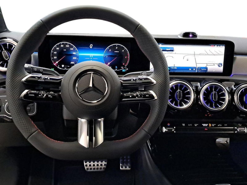Mercedes-Benz Classe A Sedan nuova a Rimini (11)