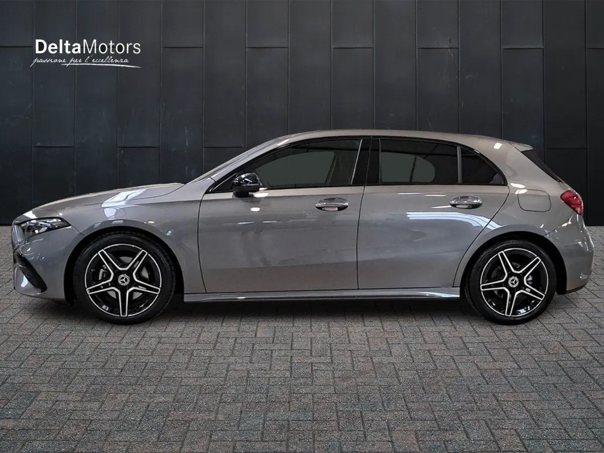 Mercedes-Benz Classe A Sedan nuova a Rimini (2)