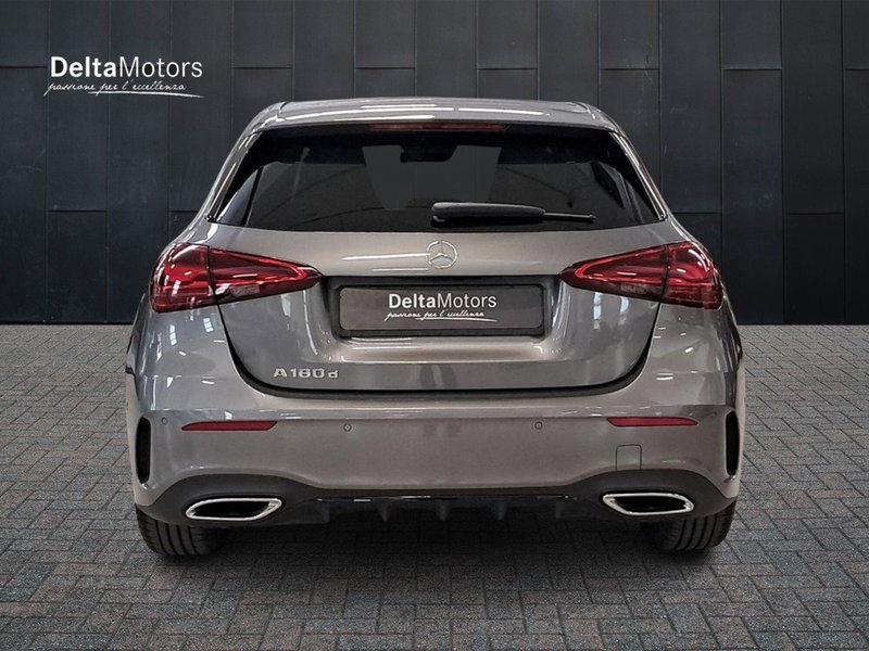 Mercedes-Benz Classe A Sedan nuova a Rimini (4)