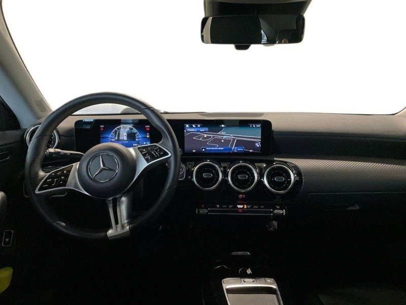 Mercedes-Benz CLA Shooting Brake usata a Ancona (10)