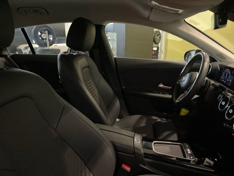 Mercedes-Benz CLA Shooting Brake usata a Ancona (14)