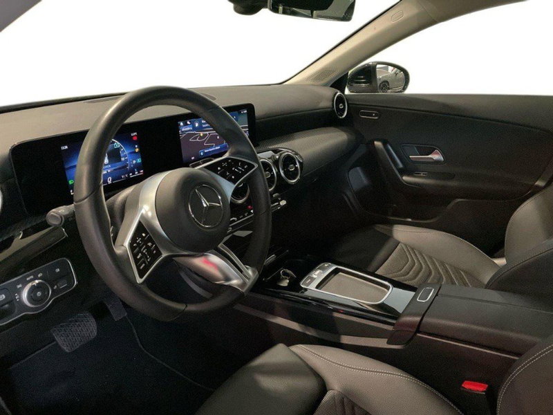 Mercedes-Benz CLA Shooting Brake usata a Ancona (16)