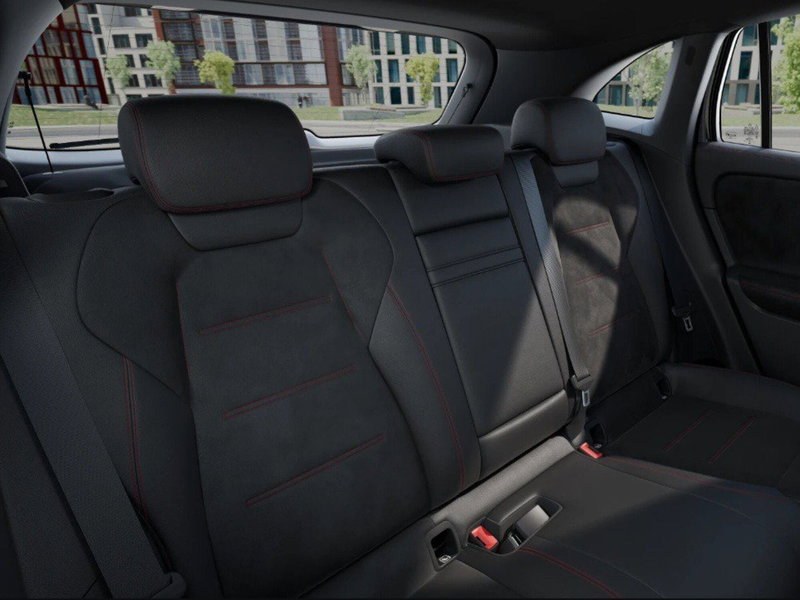 Mercedes-Benz EQA nuova a Ancona (11)