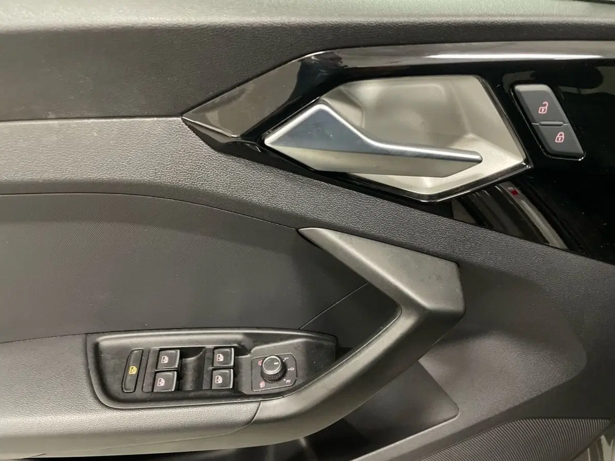 Audi A1 Sportback usata a Macerata (17)