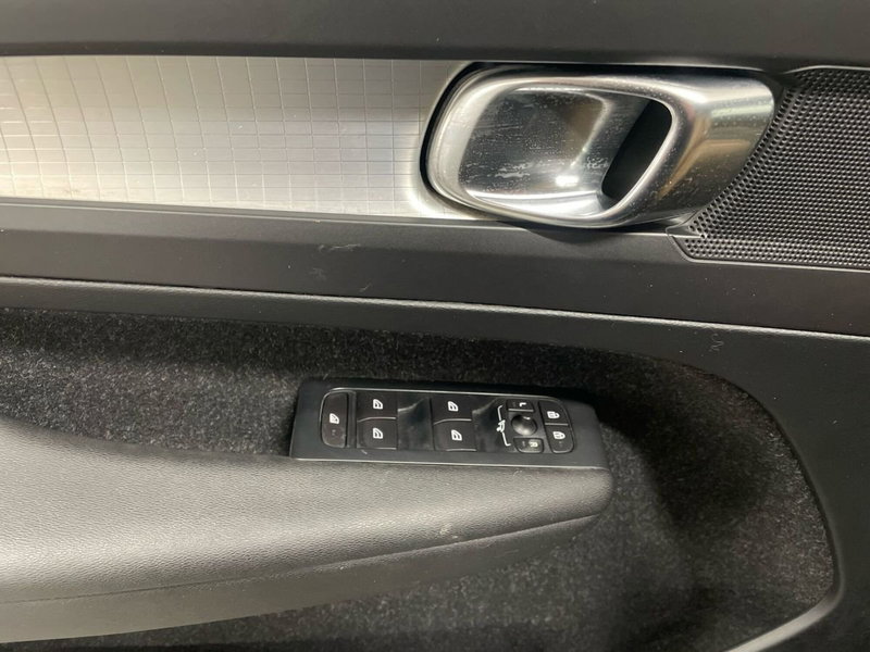 Volvo XC40 usata a Macerata (17)