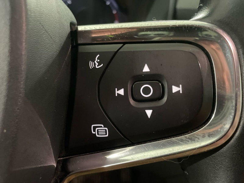 Volvo XC40 usata a Macerata (19)