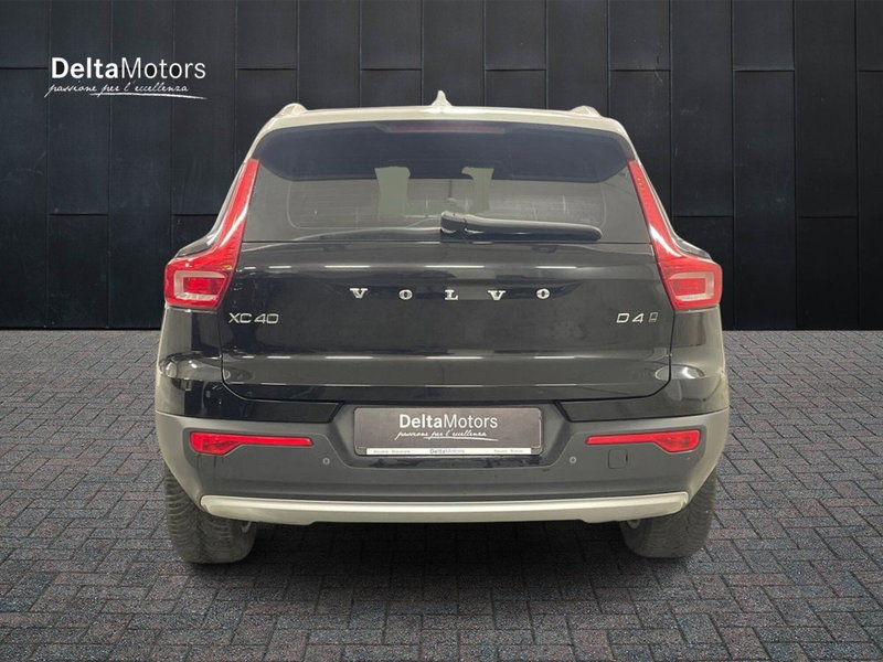 Volvo XC40 usata a Macerata (4)