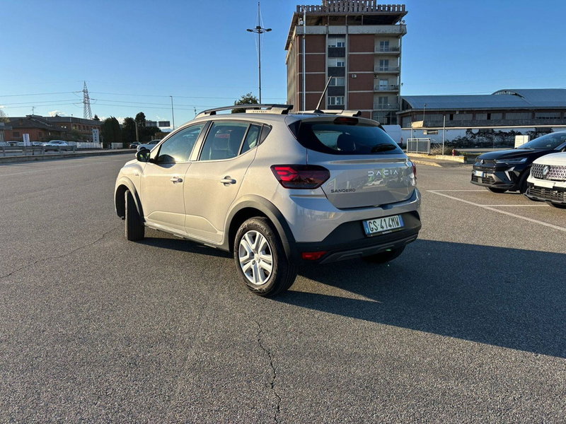 Dacia Sandero usata a Vercelli (2)