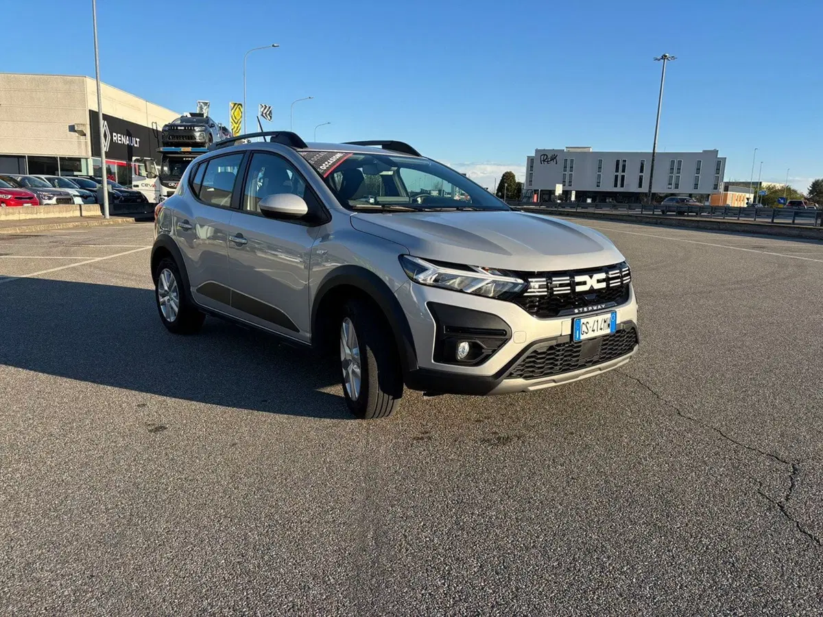 Dacia Sandero usata a Vercelli (4)