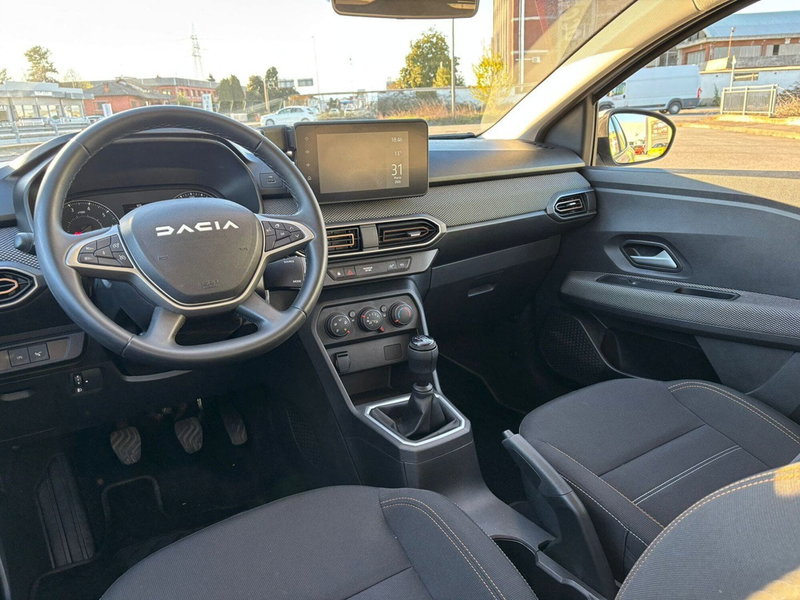 Dacia Sandero usata a Vercelli (5)