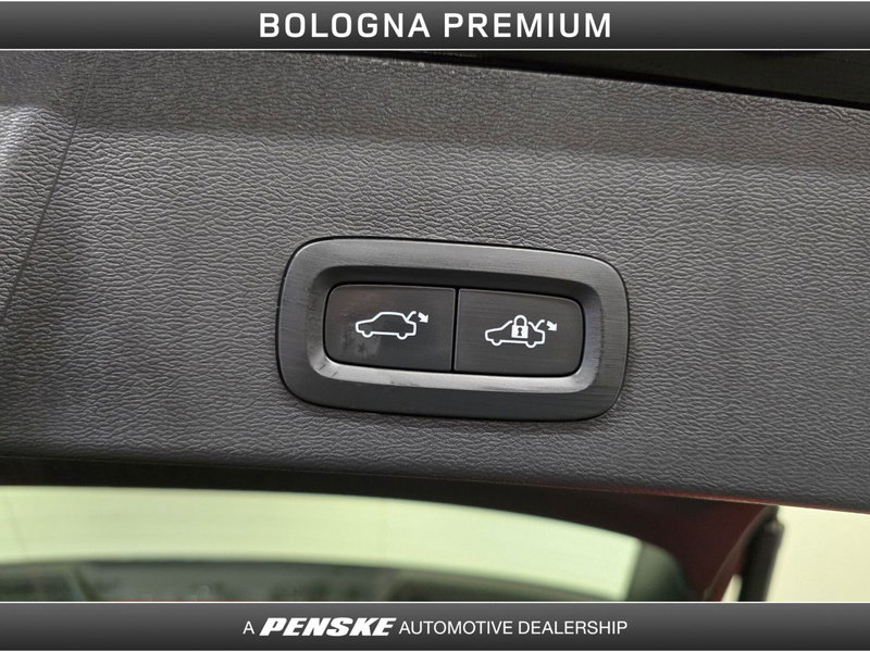 Volvo XC40 usata a Bologna (11)