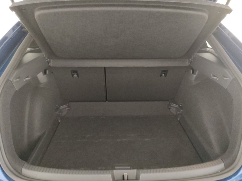 Volkswagen Taigo usata a Napoli (11)