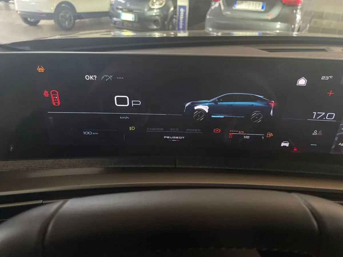 Peugeot 3008 nuova a Salerno (9)