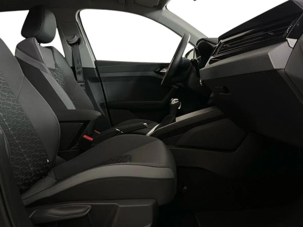 Audi A1 Sportback usata a Napoli (7)