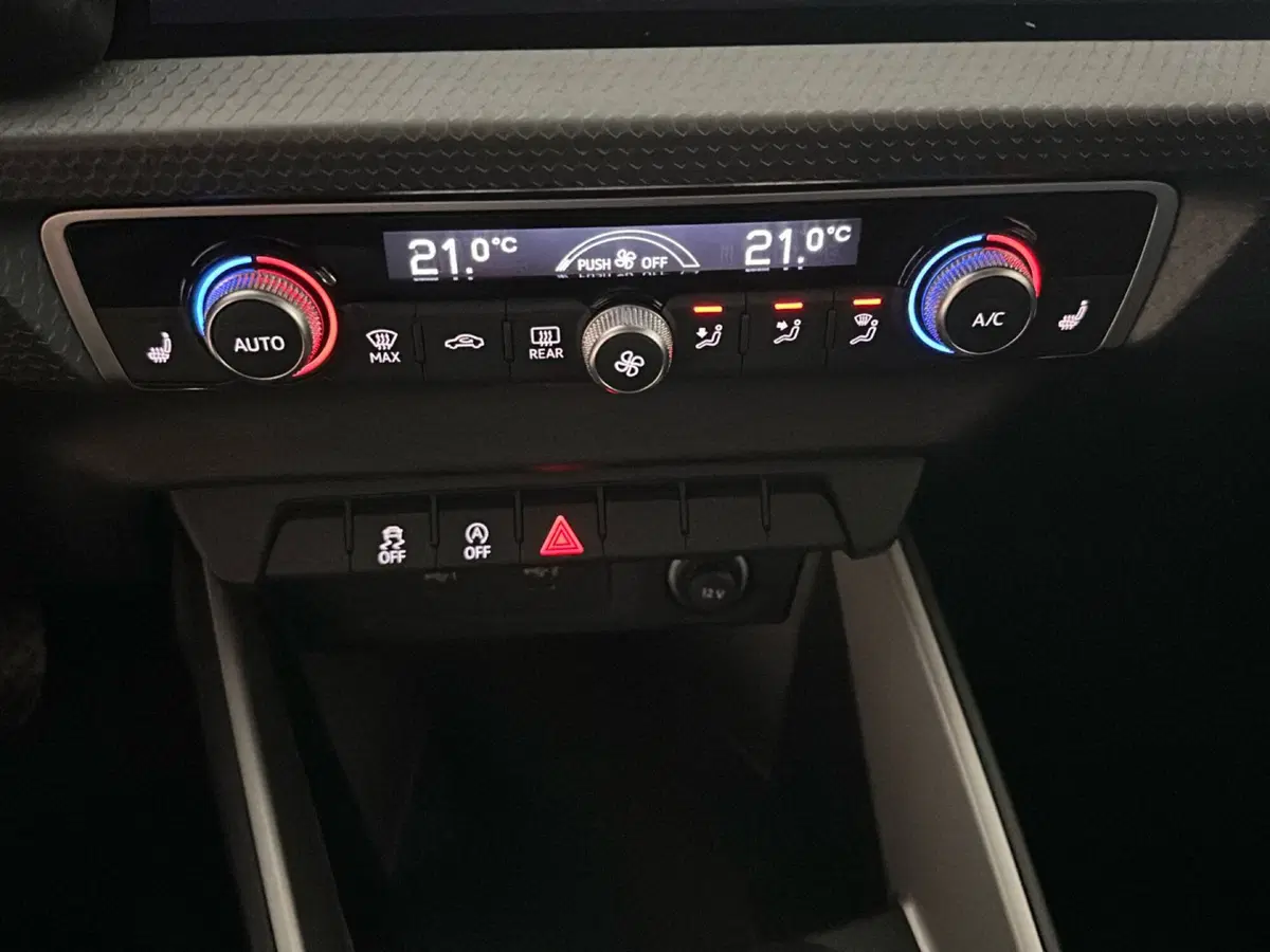 Audi A1 Sportback usata a Napoli (16)