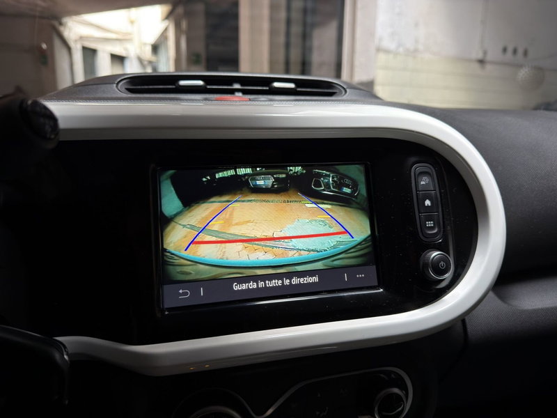 Renault Twingo usata a Milano (12)