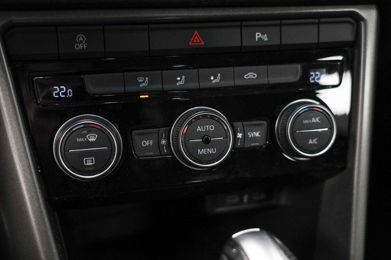 Volkswagen T-Roc usata a Varese (15)