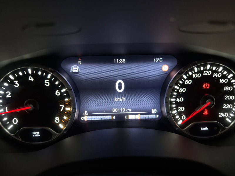 Jeep Renegade usata a Milano (11)