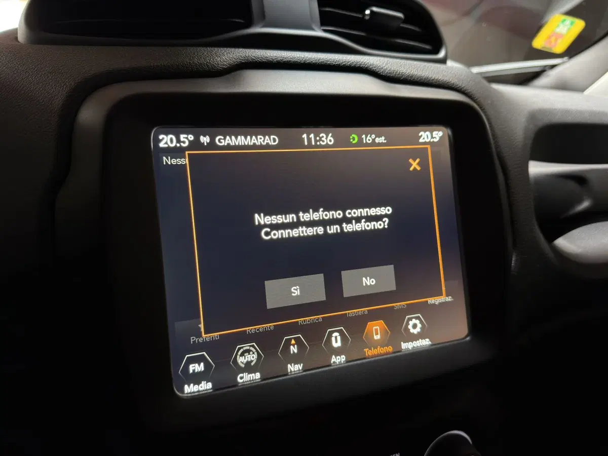 Jeep Renegade usata a Milano (13)