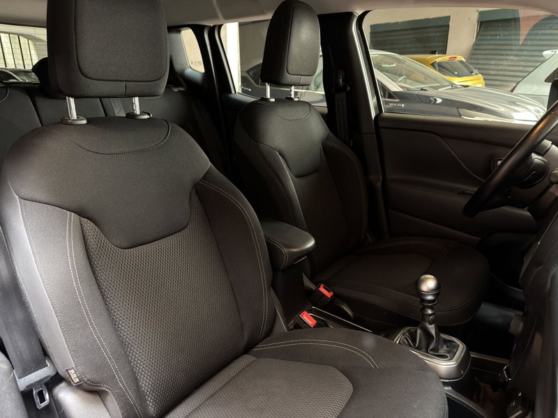 Jeep Renegade usata a Milano (18)