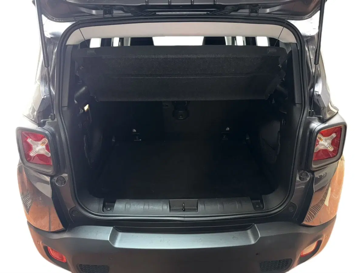Jeep Renegade usata a Milano (9)