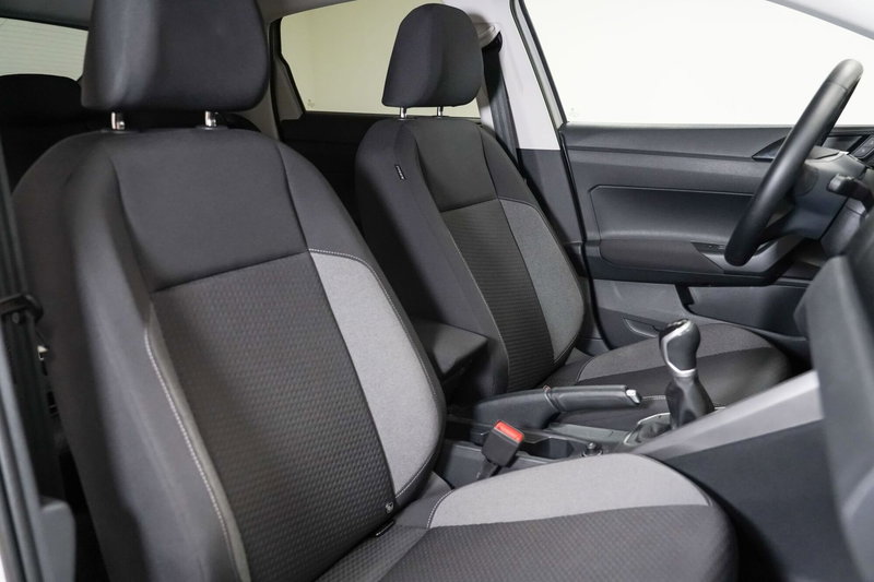 Volkswagen Taigo usata a Varese (13)