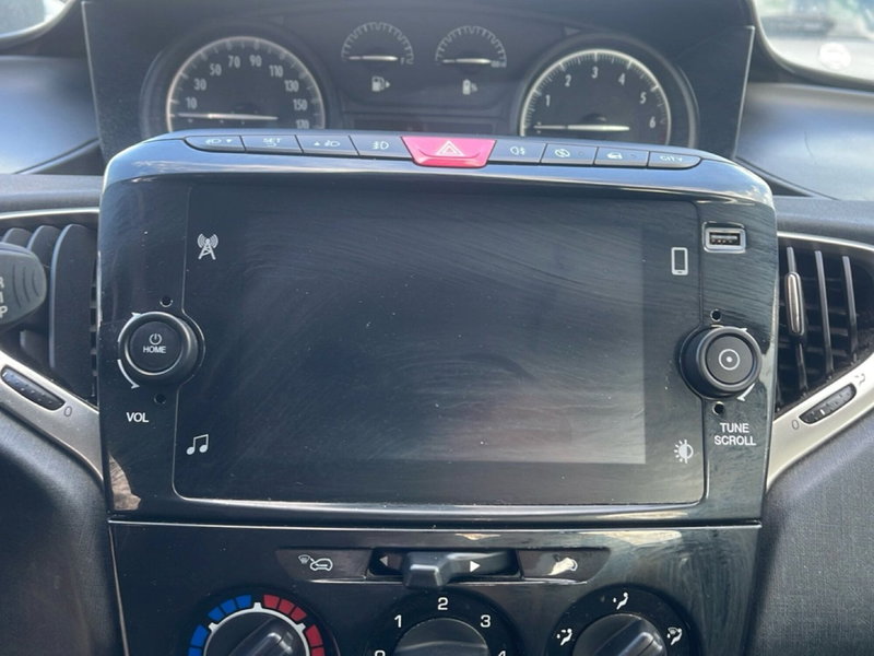 Lancia Ypsilon usata a Frosinone (10)