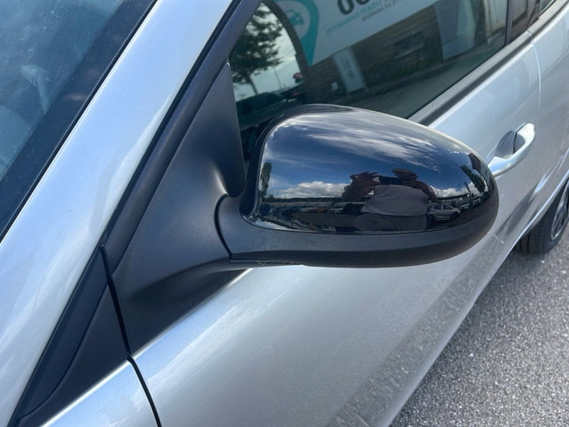 Lancia Ypsilon usata a Frosinone (15)