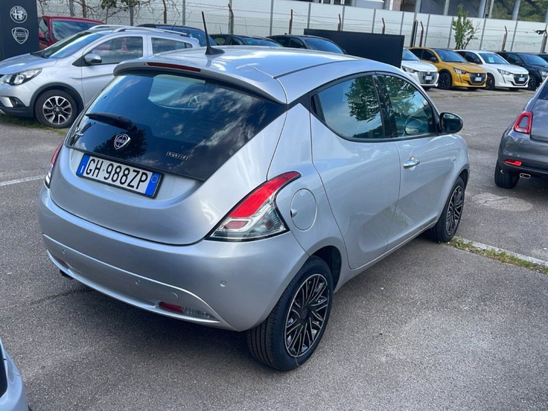 Lancia Ypsilon usata a Frosinone (6)