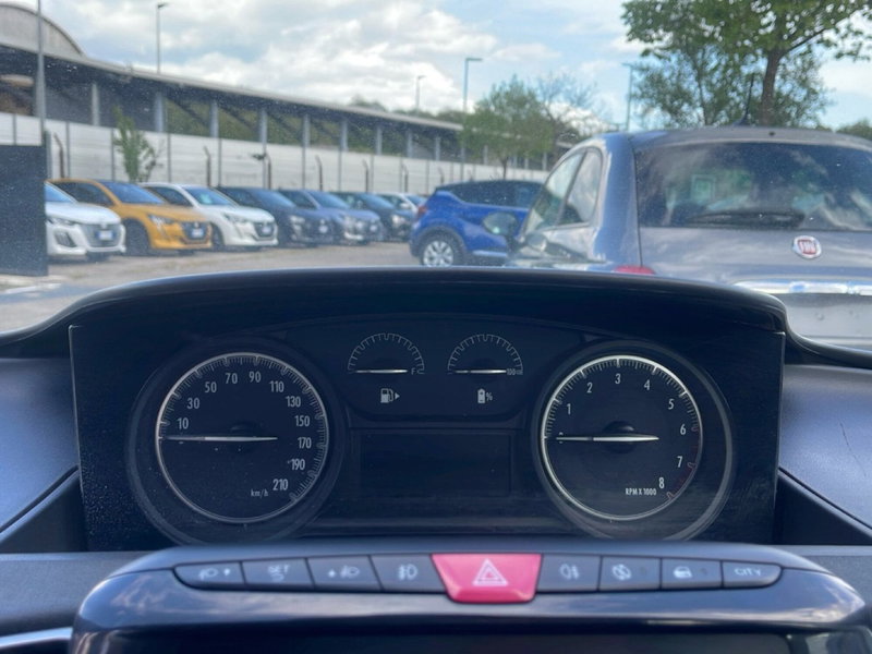 Lancia Ypsilon usata a Frosinone (9)