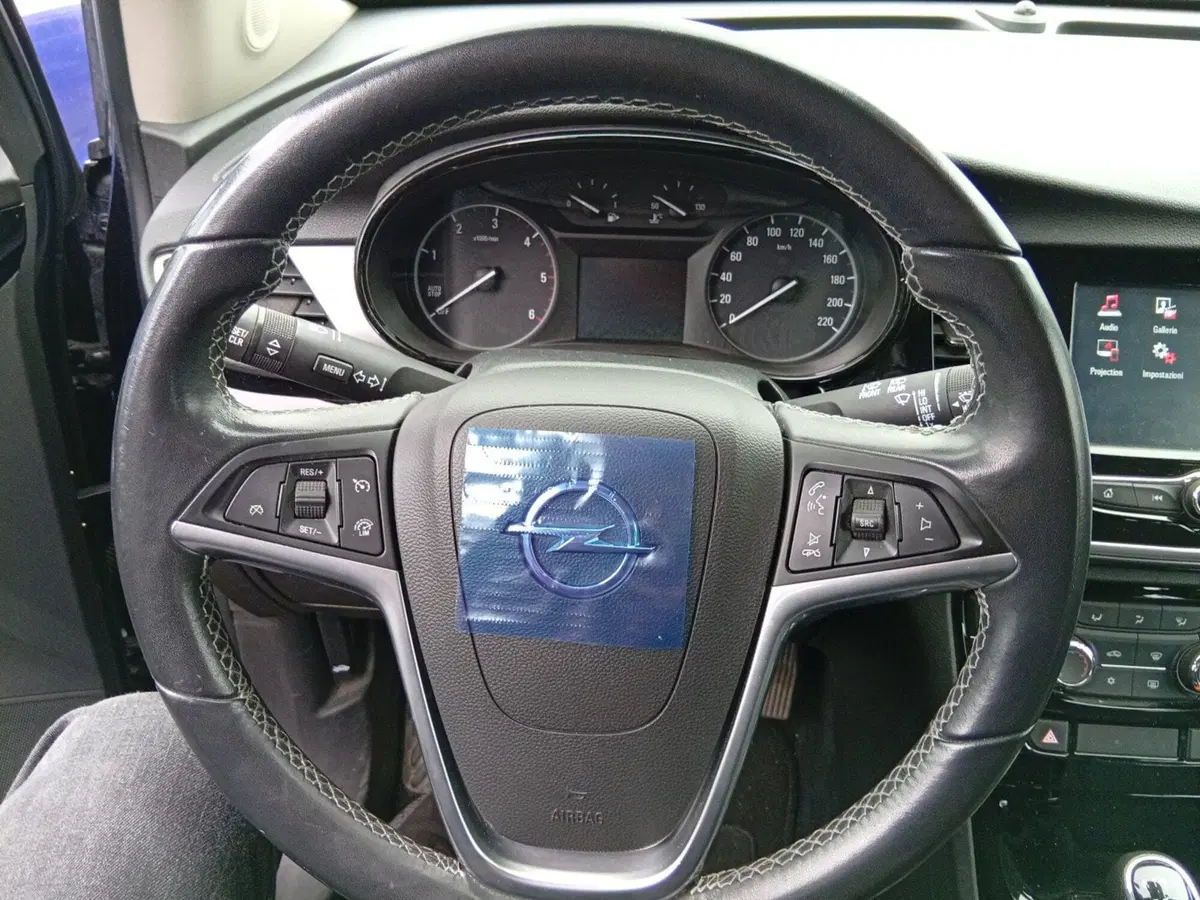 Opel Mokka nuova a Catania (12)