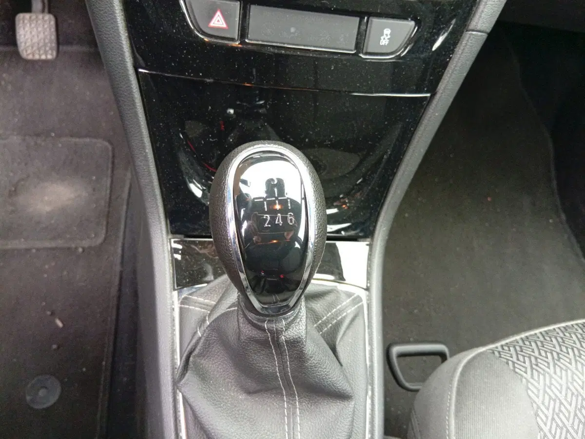 Opel Mokka nuova a Catania (13)