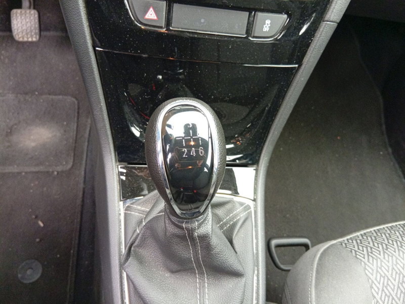 Opel Mokka nuova a Catania (13)