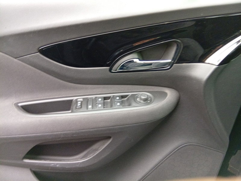 Opel Mokka nuova a Catania (14)