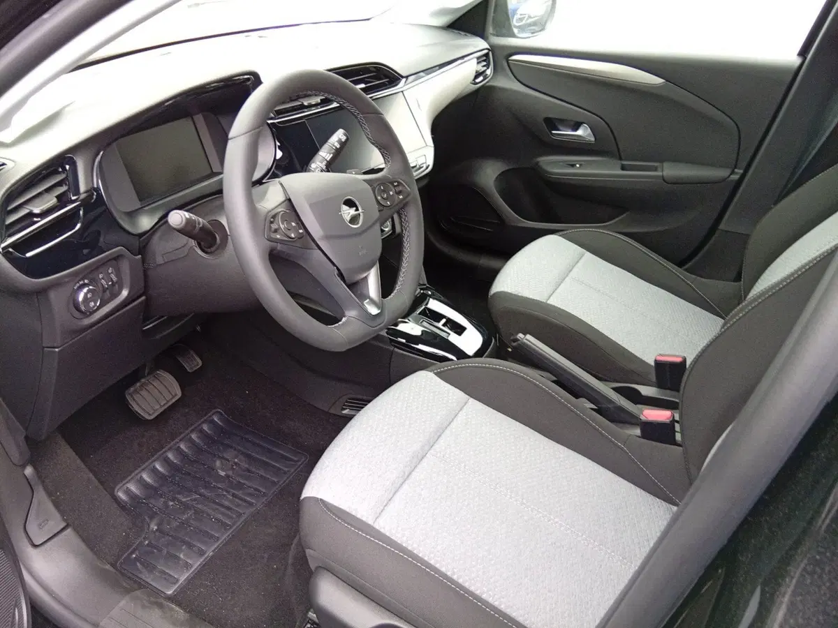 Opel Corsa nuova a Catania (11)