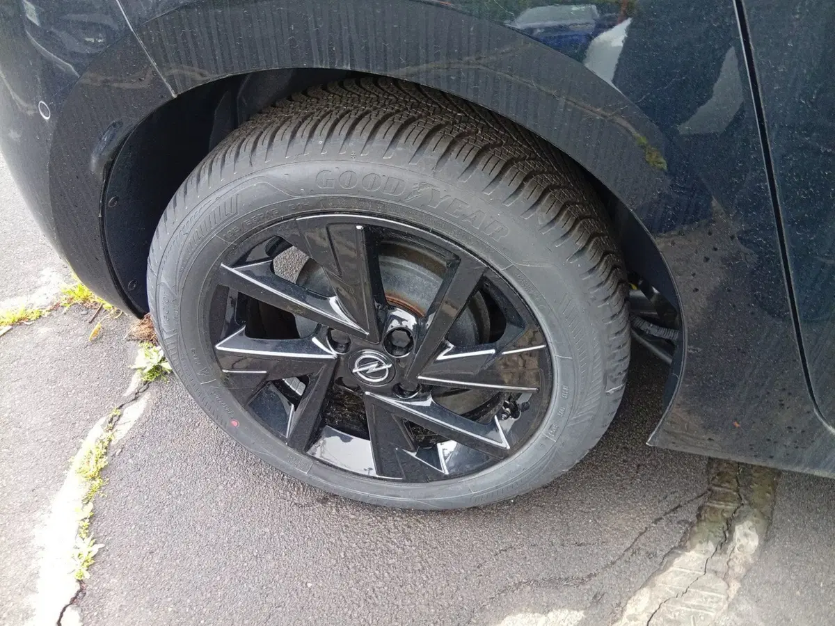 Opel Corsa nuova a Catania (6)