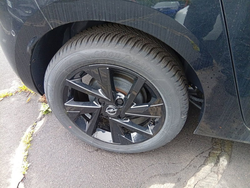 Opel Corsa nuova a Catania (6)