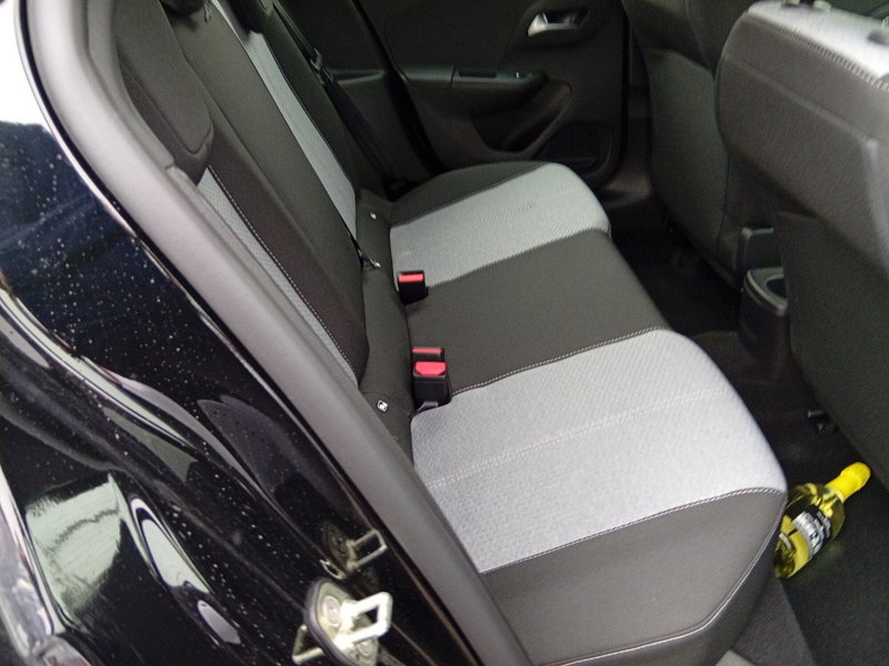 Opel Corsa nuova a Catania (9)